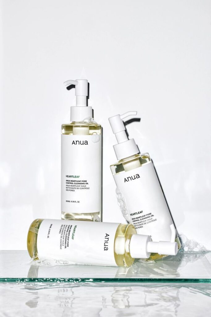 Anua Heartleaf Pore Control Cleansing Oil Mild
